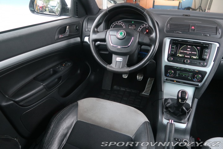 Škoda Octavia RS RS RS 2.0 TDI 2011