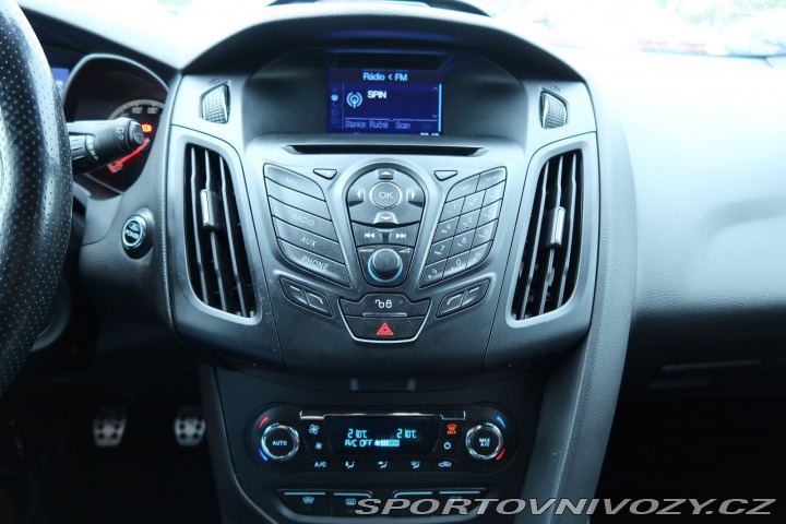 Ford Focus ST 2.0 EcoBoost ST 2012