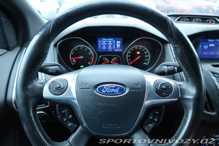 Ford Focus ST 2.0 EcoBoost ST 2012