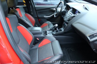 Ford Focus ST 2.0 EcoBoost ST 2012