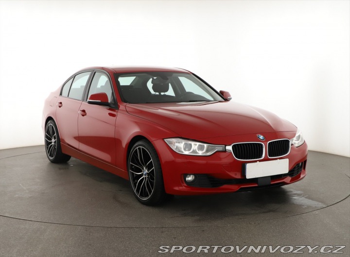 BMW 3 328 i xDrive 2012