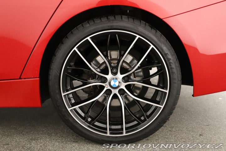 BMW 3 328 i xDrive 2012