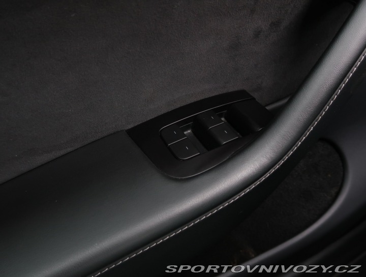 Tesla Model Y Long Range AWD 79kWh 2023