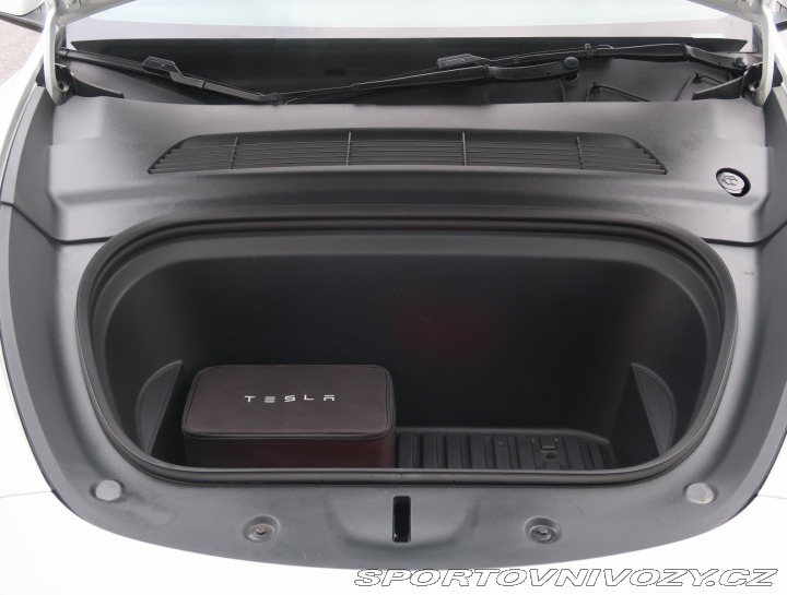 Tesla Model Y Long Range AWD 79kWh 2023