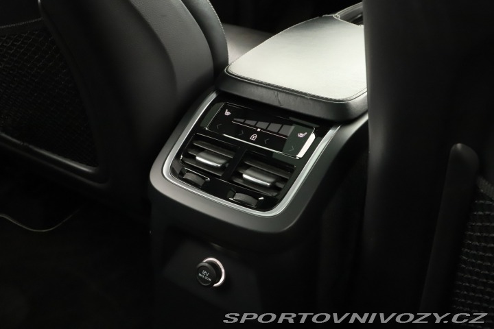 Volvo Ostatní modely XC90 R-Design T8 Twin Engine A 2018
