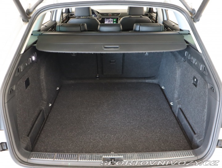 Škoda Superb Scout 2.0 TSI 2020