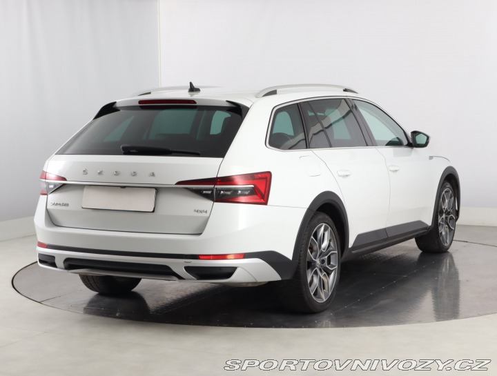 Škoda Superb Scout 2.0 TSI 2020