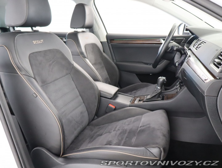 Škoda Superb Scout 2.0 TSI 2020