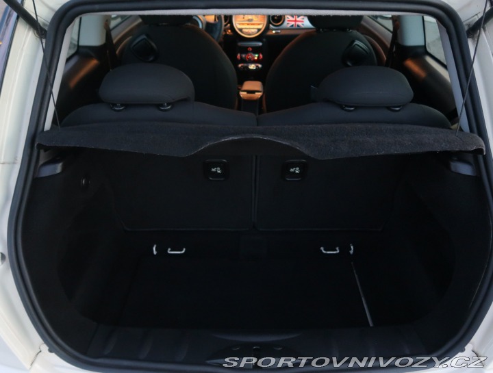 Mini Cooper Cooper D 2009