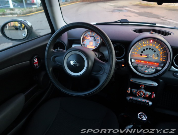Mini Cooper Cooper D 2009