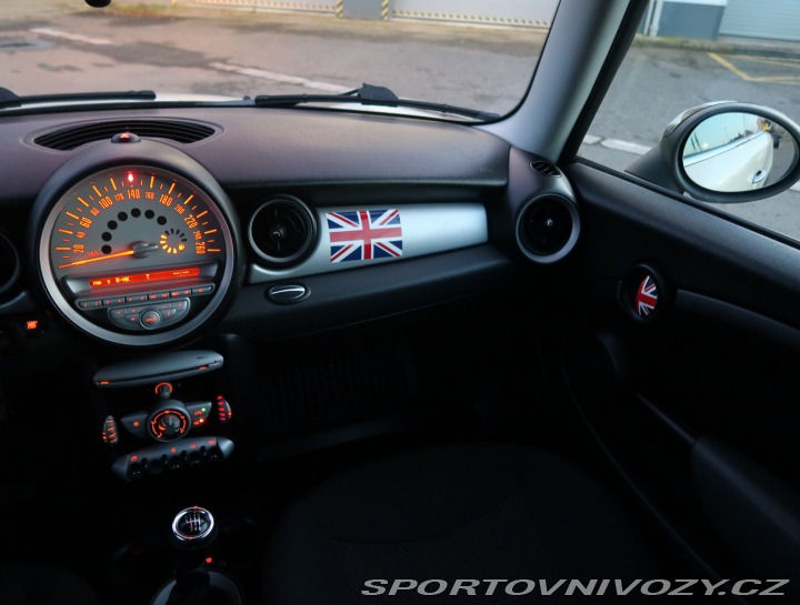 Mini Cooper Cooper D 2009