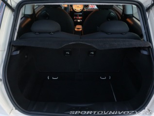 Mini Cooper Cooper D 2009