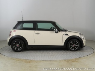 Mini Cooper Cooper D 2009