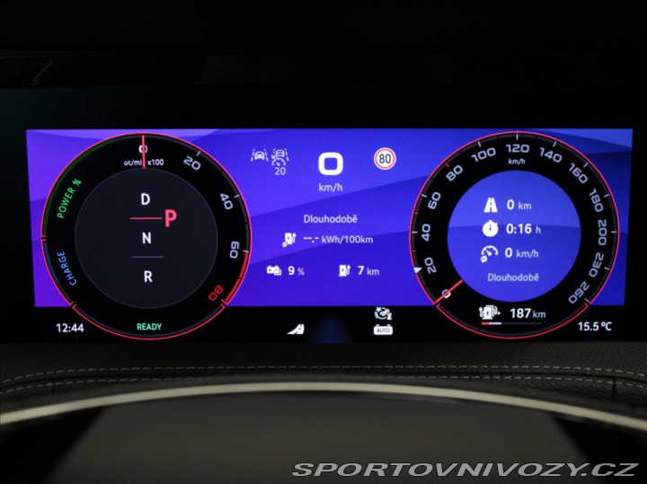 Škoda Superb 1,5 PHEV SportLine 5L ZÁR 2025