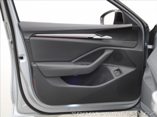 Škoda Superb 1,5 PHEV SportLine 5L ZÁR 2025