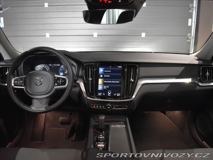 Volvo S60 2,0 B5 momentum Headup,BL 2021