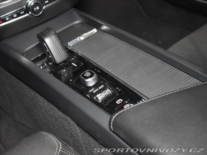 Volvo S60 2,0 B5 momentum Headup,BL 2021