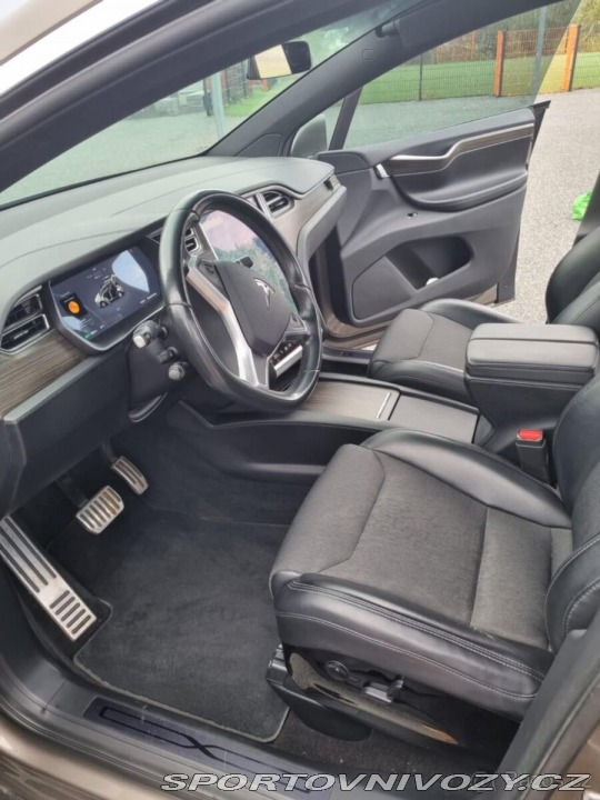 Tesla Model X 90D- Zdarma nabíjení 2016
