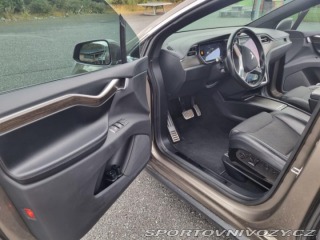 Tesla Model X 90D- Zdarma nabíjení 2016