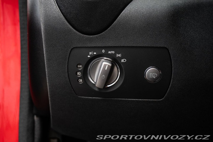 Mercedes-Benz SLK HarmanKardon/V8/Ventilova 1800