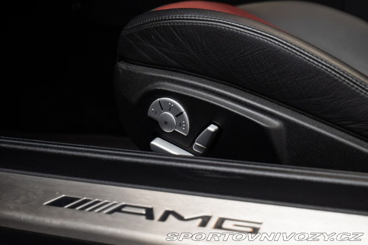 Mercedes-Benz SLK HarmanKardon/V8/Ventilova 2005