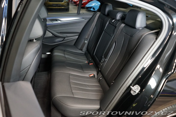 BMW 5 40i*xDRIVE*TAŽ*H/K*CAMERA 2022