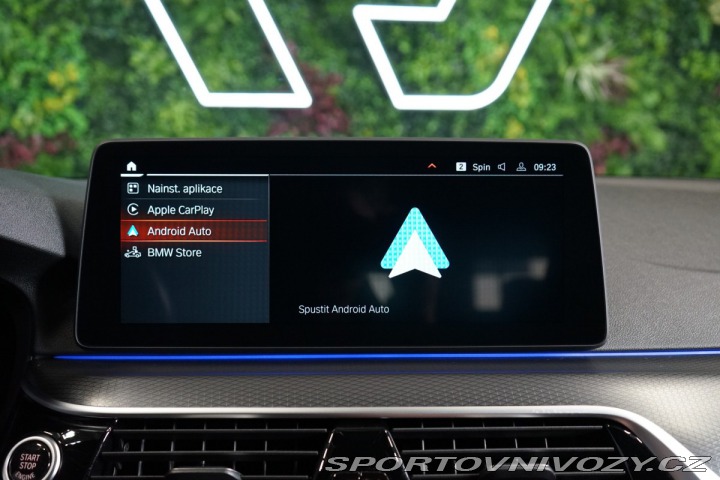 BMW 5 40i*xDRIVE*TAŽ*H/K*CAMERA 2022