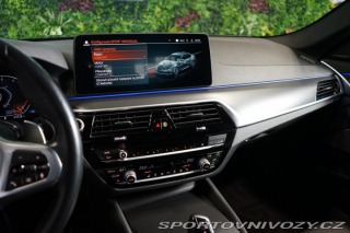 BMW 5 40i*xDRIVE*TAŽ*H/K*CAMERA 2022