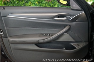 BMW 5 40i*xDRIVE*TAŽ*H/K*CAMERA 2022