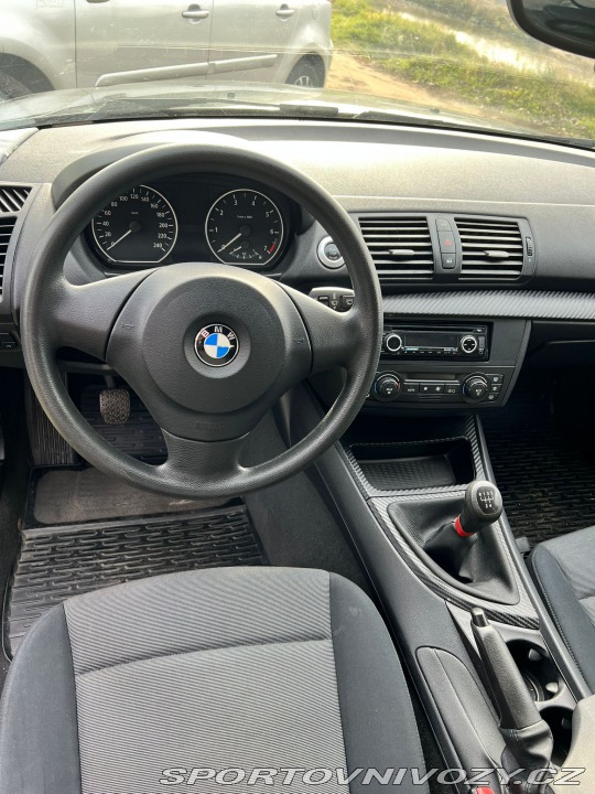 BMW 1 2005