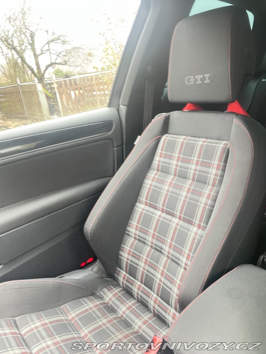 Volkswagen Golf GTI VI 2009