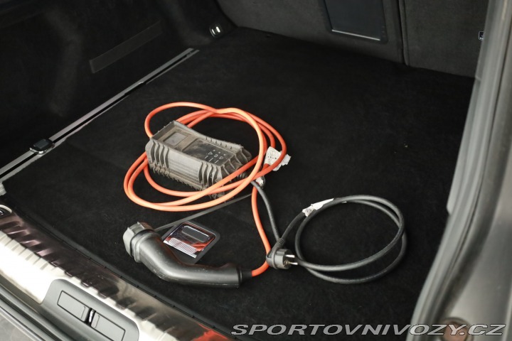 Peugeot 508 GT Line Hybrid 225 2020