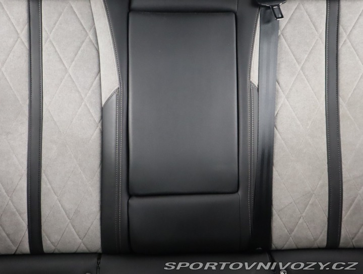 Peugeot 508 GT Hybrid 225 2021