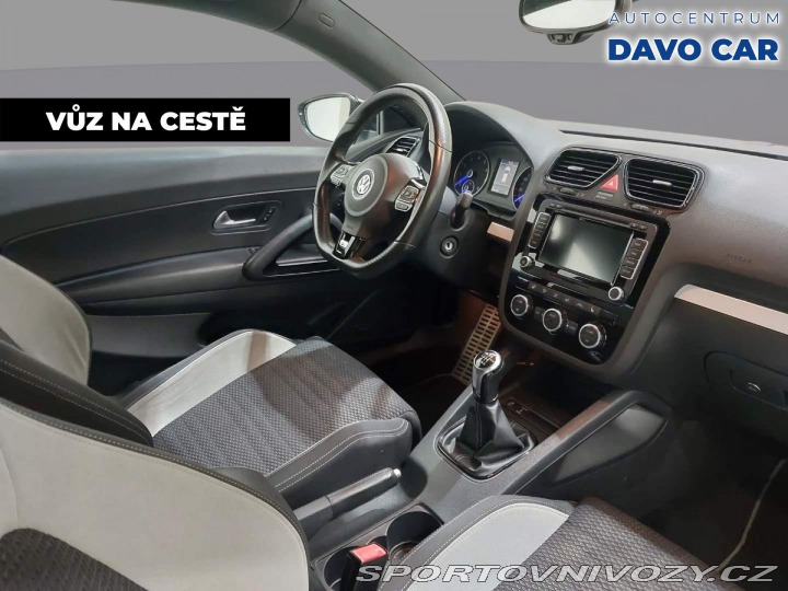 Volkswagen Scirocco 2,0 TSI R 195kW Serv.knih 2012