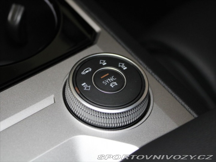 Volkswagen Ostatní modely Touareg 3,0 TDi 210kW R-Line 68tk 2023