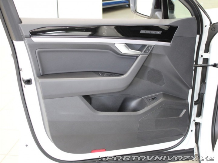 Volkswagen Ostatní modely Touareg 3,0 TDi 210kW R-Line 68tk 2023
