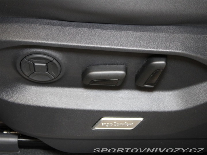 Volkswagen Ostatní modely Touareg 3,0 TDi 210kW R-Line 68tk 2023