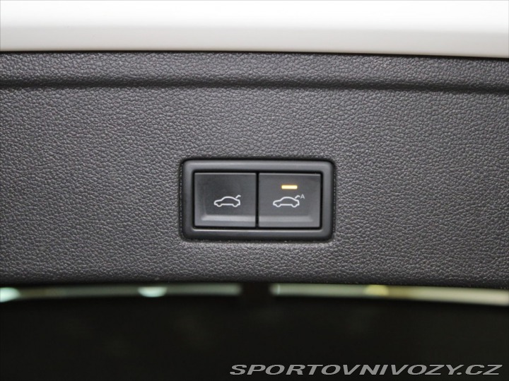 Volkswagen Ostatní modely Touareg 3,0 TDi 210kW R-Line 68tk 2023