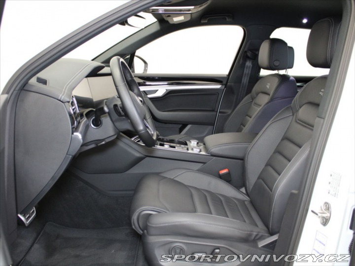 Volkswagen Ostatní modely Touareg 3,0 TDi 210kW R-Line 68tk 2023