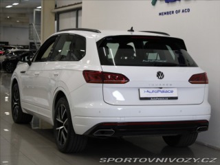 Volkswagen Ostatní modely Touareg 3,0 TDi 210kW R-Line 68tk 2023