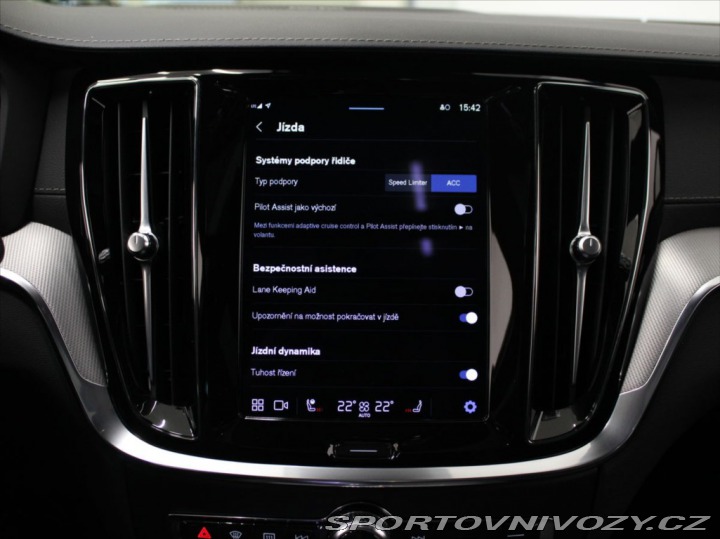 Volvo S60 2,0 B5 AWD AT Ultimate PA 2024