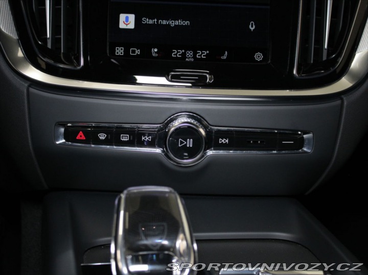 Volvo S60 2,0 B5 AWD AT Ultimate PA 2024