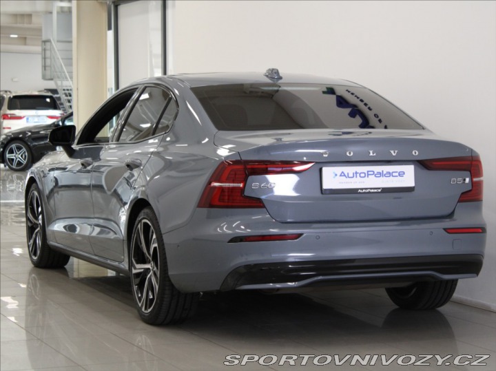 Volvo S60 2,0 B5 AWD AT Ultimate PA 2024