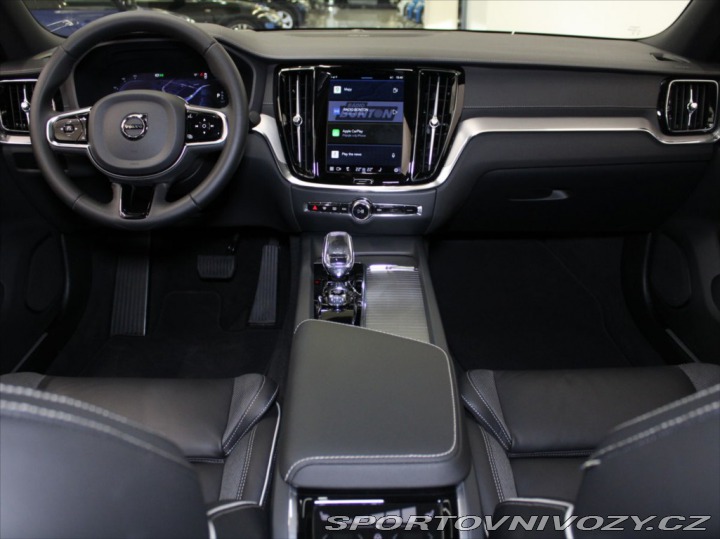 Volvo S60 2,0 B5 AWD AT Ultimate PA 2024