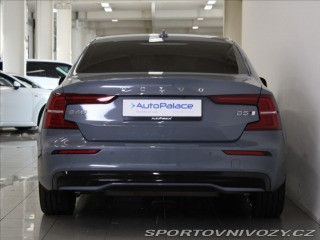 Volvo S60 2,0 B5 AWD AT Ultimate PA 2024