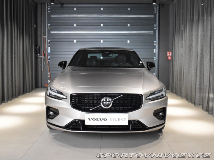Volvo S60 2,0 B5 AWD Ultimate Pano, 2023