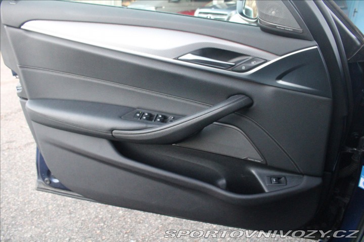 BMW 5 3,0 530d xDrive M-Sport 2019