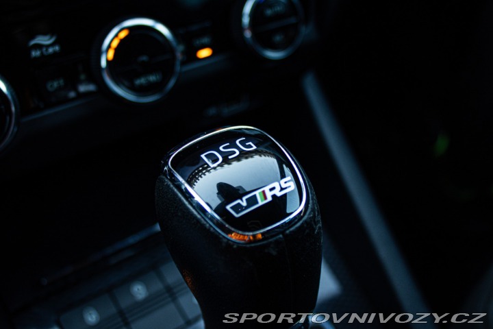 Škoda Octavia RS Combi 2.0 TDI RS DSG 4x4 2020