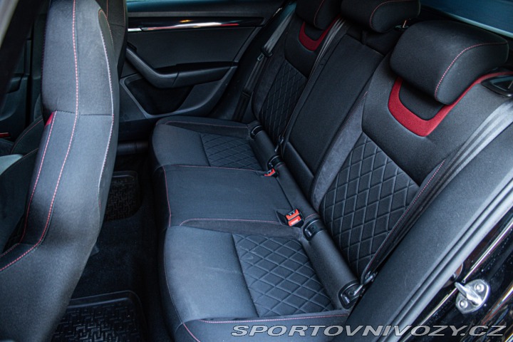 Škoda Octavia RS Combi 2.0 TDI RS DSG 4x4 2020