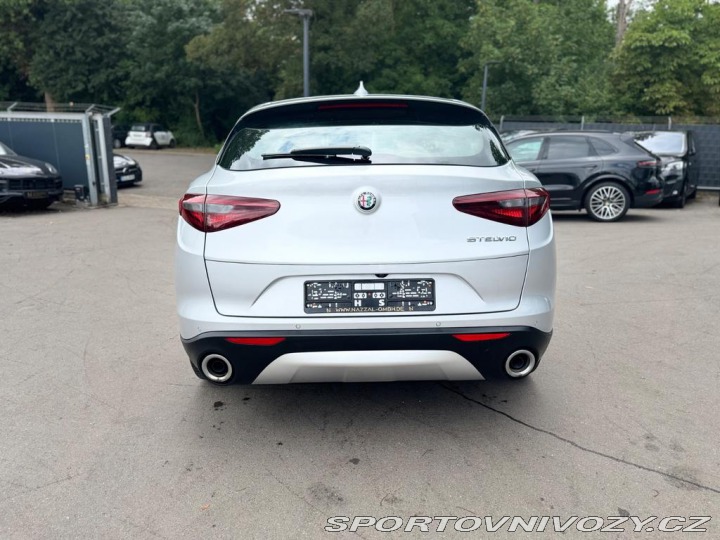 Alfa Romeo Stelvio 2020